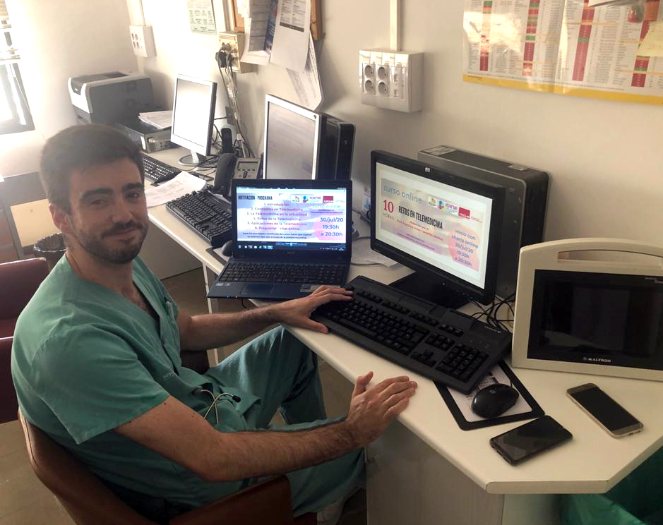 Nota ALBACETE - Una investigación liderada por el Complejo Hospitalario de Albacete concluye que la telemonitorización remota podría asociarse a una mayor supervivencia de las personas en diálisis domiciliaria  Nota ALBACETE - Una investigación liderada por el Complejo Hospitalario de Albacete concluye que la telemonitorización remota podría asociarse a una mayor supervivencia de las personas en diálisis domiciliaria