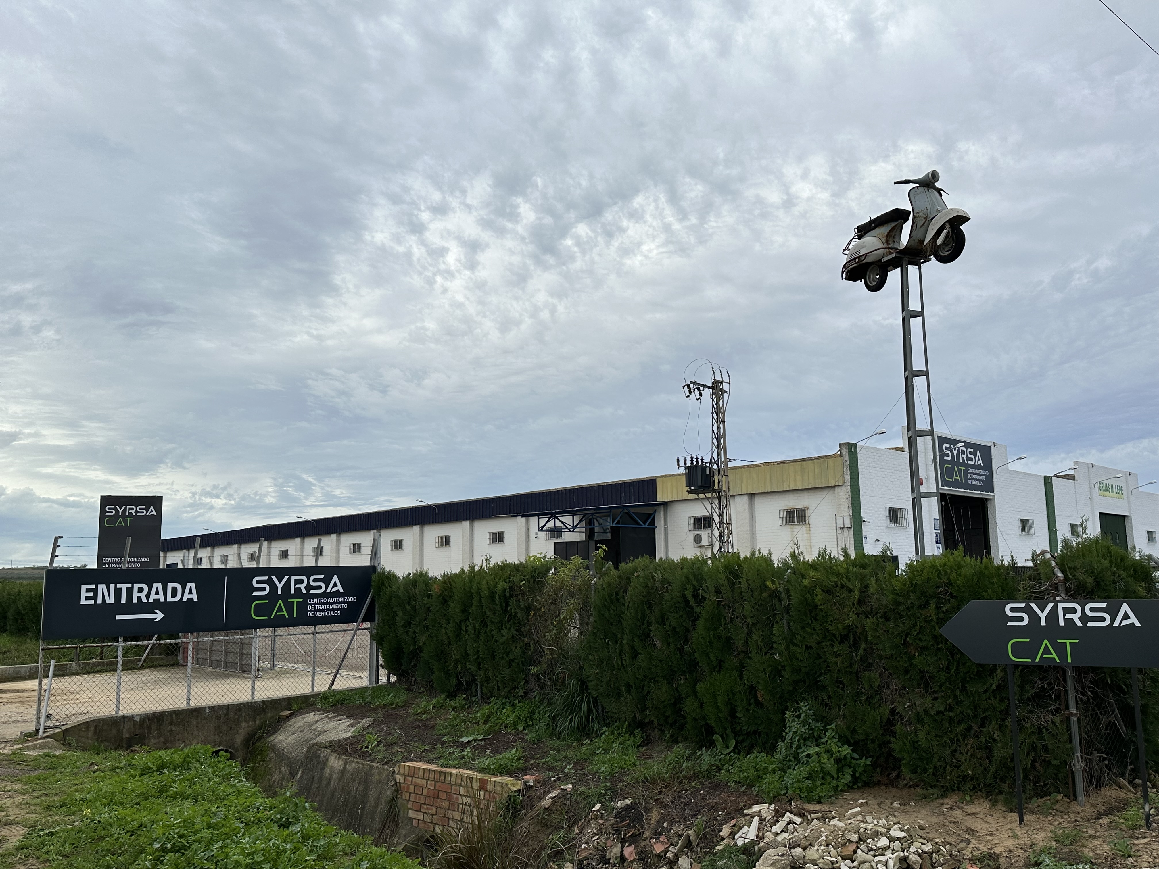Nota informativa: SYRSA adquiere un desguace en Huelva para introducirse en el negocio de los Centros Autorizados de Tratamiento de Vehiculos Nota informativa: SYRSA adquiere un desguace en Huelva para introducirse en el negocio de los Centros Autorizados de Tratamiento de Vehiculos