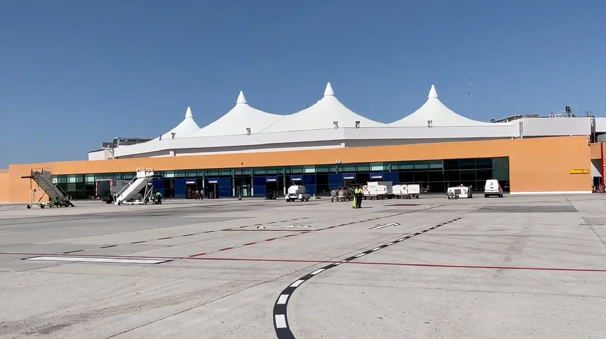 NOTA DE PRENSA: El Aeropuerto Internacional de Los Cabos confía su ampliación a medio y largo plazo a AERTEC