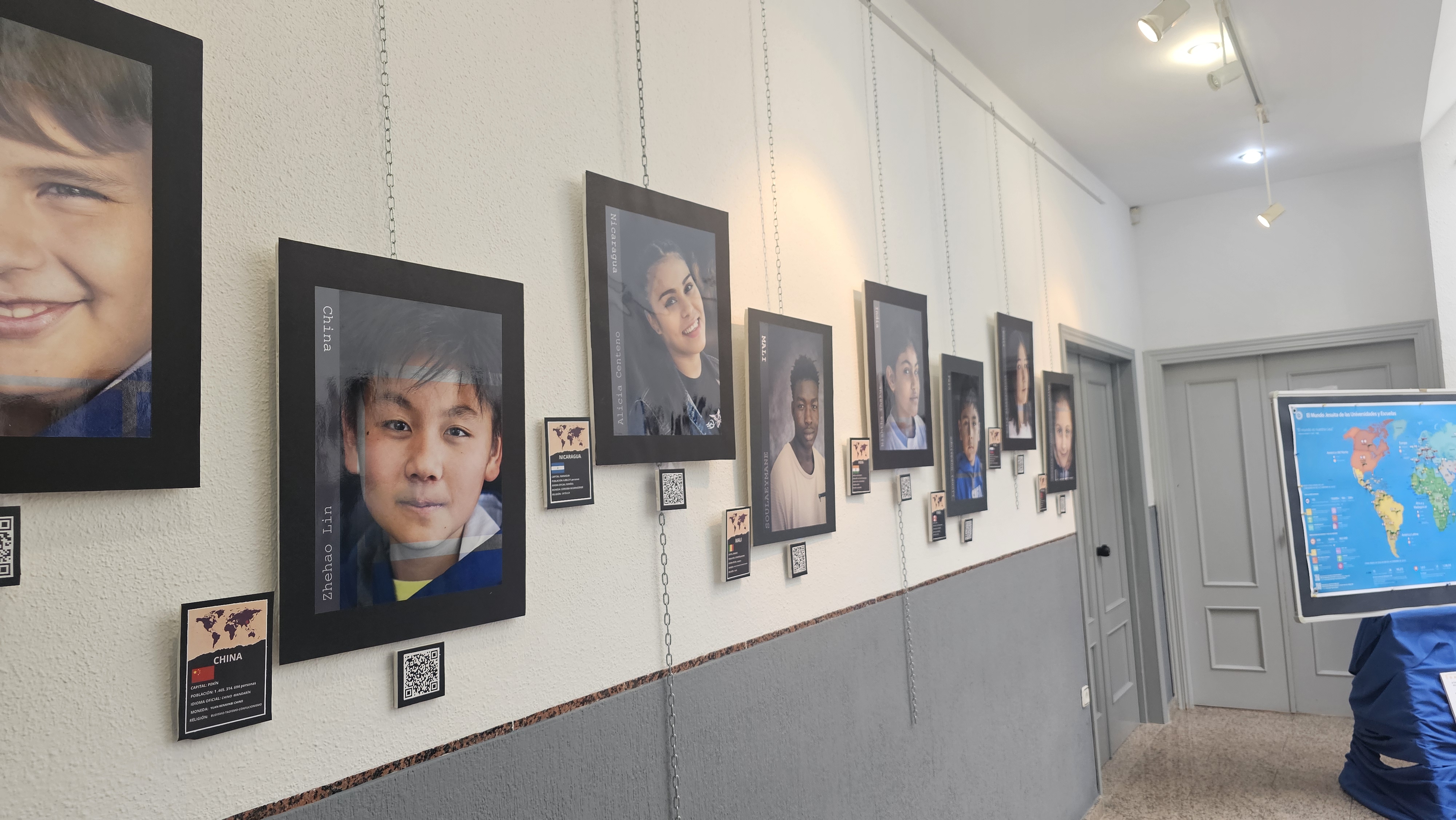 NOTA DE PRENSA: EL COLEGIO SAFA-ICET DE MÁLAGA ORGANIZA LA EXPOSICIÓN ‘MIRADAS’, 43 FOTOGRAFÍAS DE ALUMNADO DE DIVERSAS NACIONALIDADES PARA DAR A CONOCER LA RIQUEZA INTERCULTURAL DEL CENTRO 