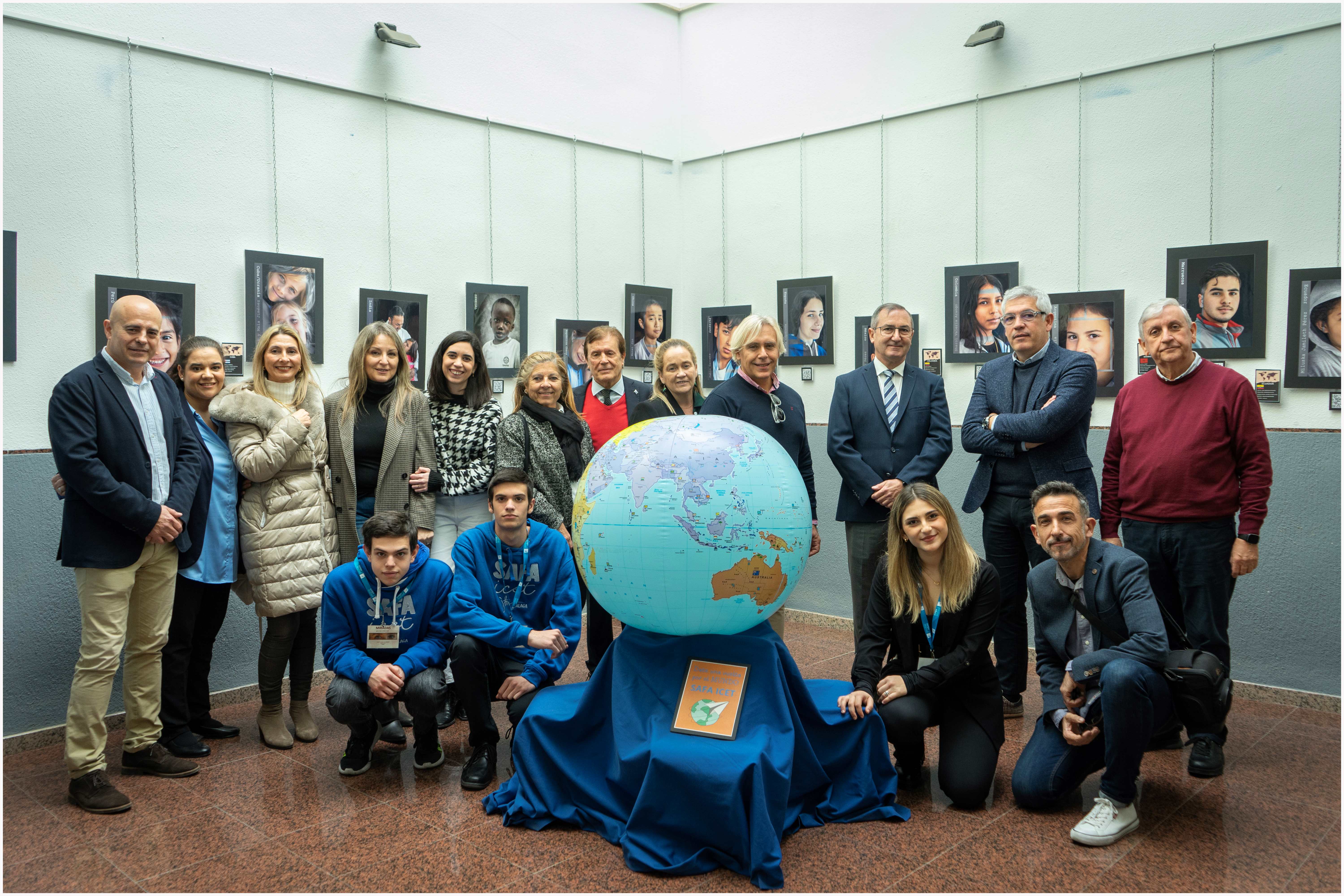 NOTA DE PRENSA: EL COLEGIO SAFA-ICET DE MÁLAGA ORGANIZA LA EXPOSICIÓN ‘MIRADAS’, 43 FOTOGRAFÍAS DE ALUMNADO DE DIVERSAS NACIONALIDADES PARA DAR A CONOCER LA RIQUEZA INTERCULTURAL DEL CENTRO  NOTA DE PRENSA: EL COLEGIO SAFA-ICET DE MÁLAGA ORGANIZA LA EXPOSICIÓN ‘MIRADAS’, 43 FOTOGRAFÍAS DE ALUMNADO DE DIVERSAS NACIONALIDADES PARA DAR A CONOCER LA RIQUEZA INTERCULTURAL DEL CENTRO