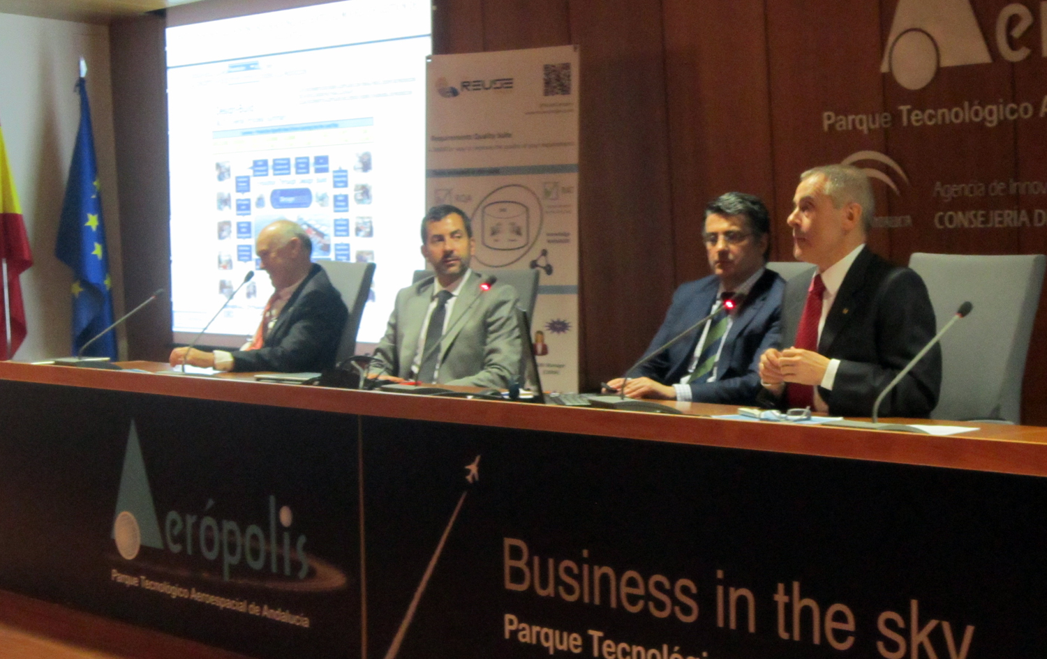 AIRBUS DEFENCE & SPACE, NAVANTIA Y GENERAL DYMAMICS-SANTA BÁRBARA, DESTACAN EN UNA JORNADA EN AERÓPOLIS EL PAPEL DE LA INGENIERÍA DE SISTEMAS PARA EL AUMENTO DE LA COMPETITIVIDAD DE LA INDUSTRIA AEROESPACIAL Y DE DEFENSA EN ESPAÑA AIRBUS DEFENCE & SPACE, NAVANTIA Y GENERAL DYMAMICS-SANTA BÁRBARA, DESTACAN EN UNA JORNADA EN AERÓPOLIS EL PAPEL DE LA INGENIERÍA DE SISTEMAS PARA EL AUMENTO DE LA COMPETITIVIDAD DE LA INDUSTRIA AEROESPACIAL Y DE DEFENSA EN ESPAÑA