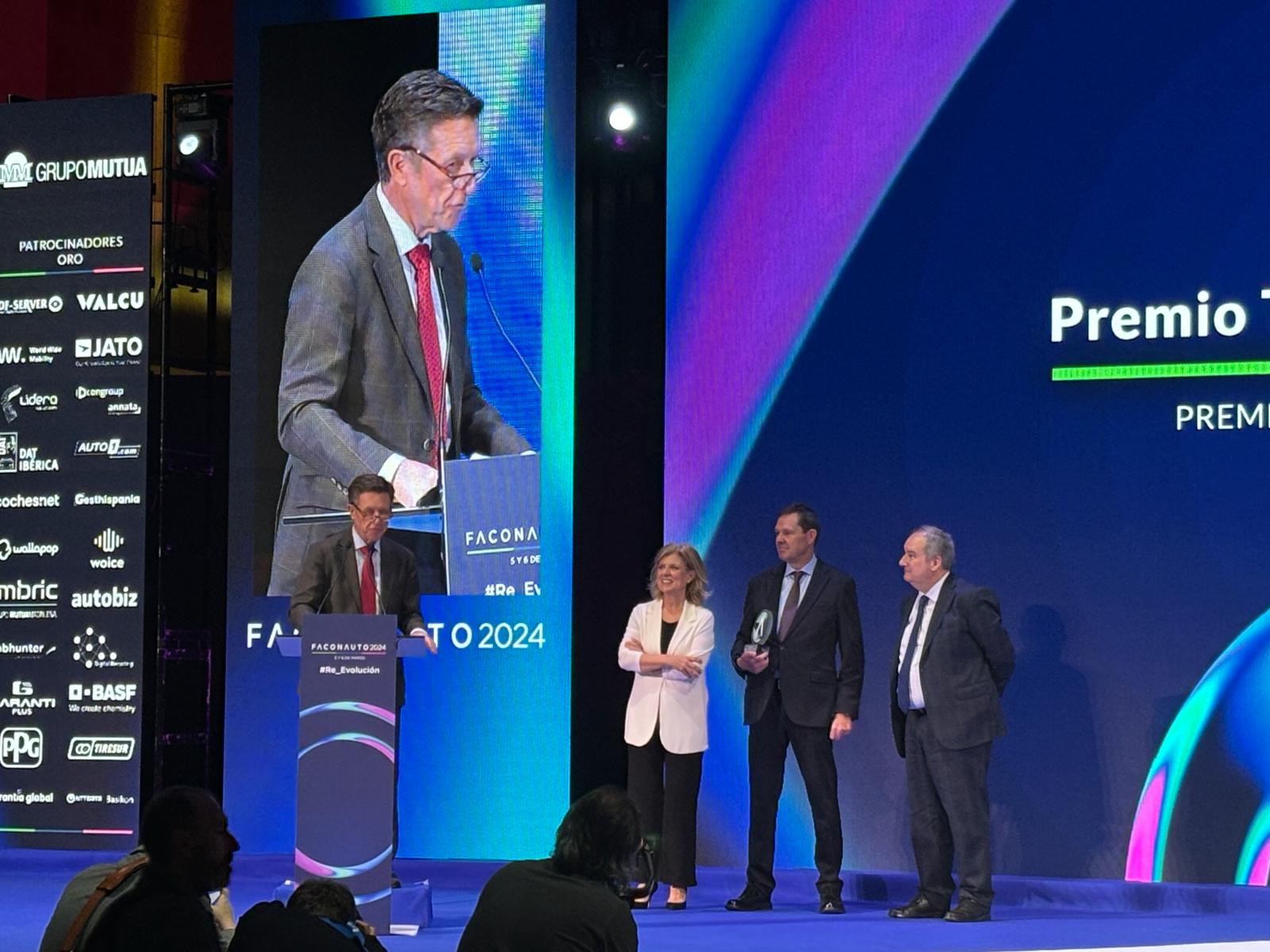 NOTA DE PRENSA: FACONAUTO RECONOCE LA TRAYECTORIA DE FRANCISCO GALNARES, PRESIDENTE DE SYRSA, “UN REFERENTE EN EL SECTOR DE LA DISTRIBUCIÓN DE NUESTRO PAÍS”  NOTA DE PRENSA: FACONAUTO RECONOCE LA TRAYECTORIA DE FRANCISCO GALNARES, PRESIDENTE DE SYRSA, “UN REFERENTE EN EL SECTOR DE LA DISTRIBUCIÓN DE NUESTRO PAÍS”