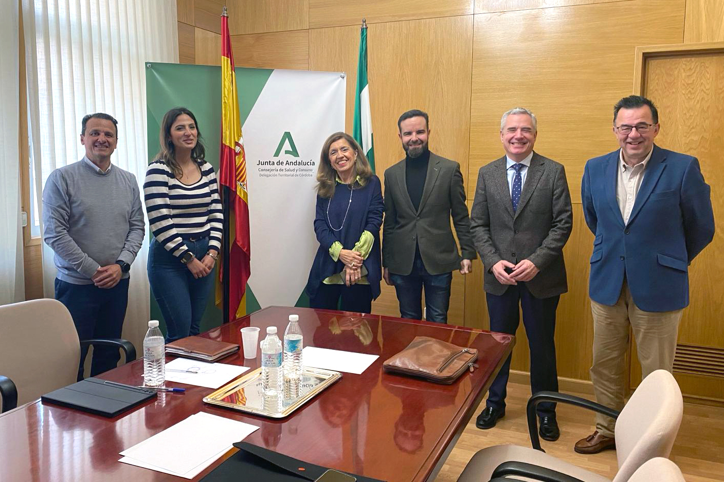 El Colegio de Farmacéuticos de Córdoba y la Delegación Territorial de Salud mantienen un encuentro para abordar el plan de inspección de servicios sanitarios y la evaluación de la prestación farmacéutica en la provincia