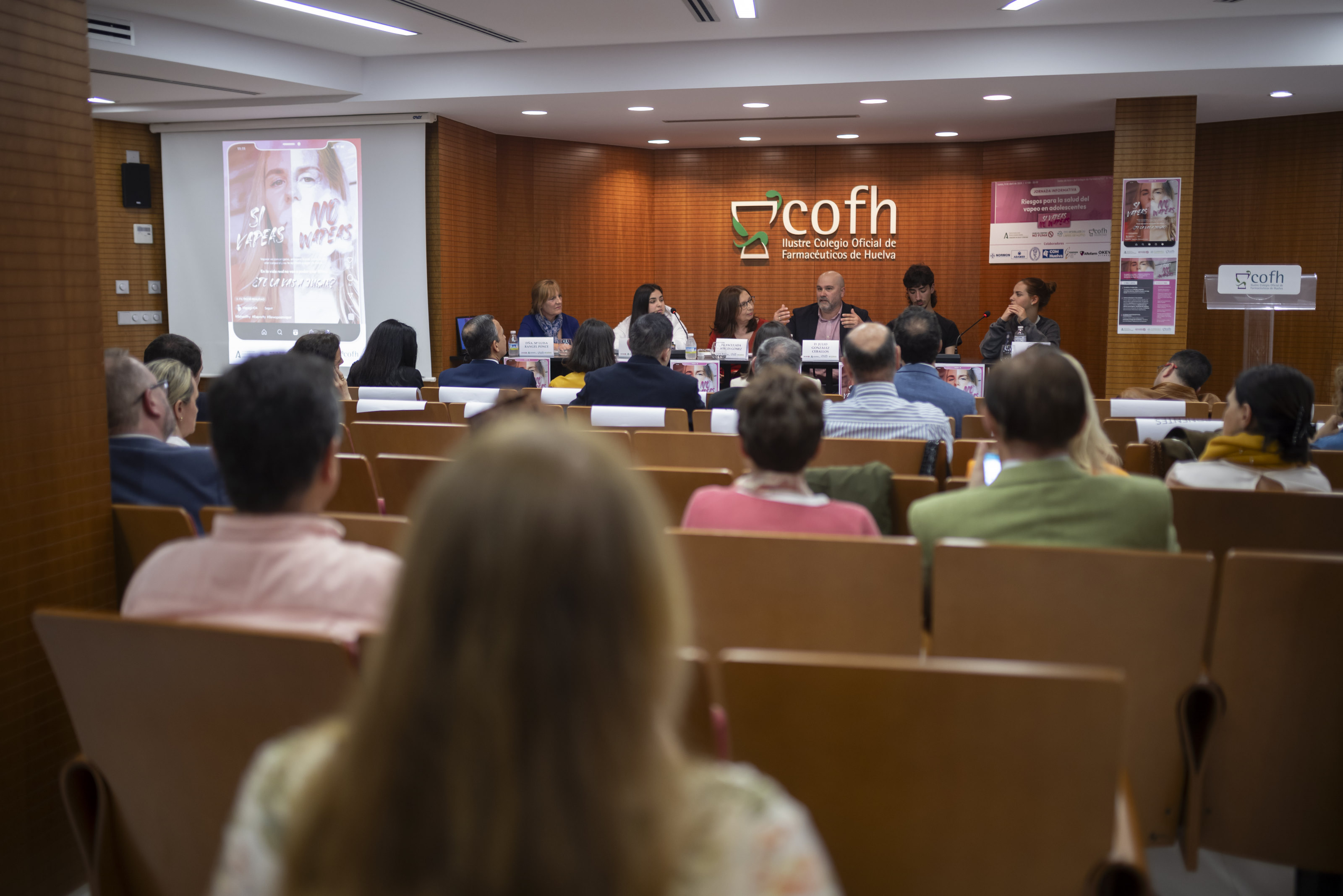 Recibir consejos de sus semejantes o de influencers pueden ser claves para reducir el consumo de vapeadores entre los adolescentes Recibir consejos de sus semejantes o de influencers pueden ser claves para reducir el consumo de vapeadores entre los adolescentes