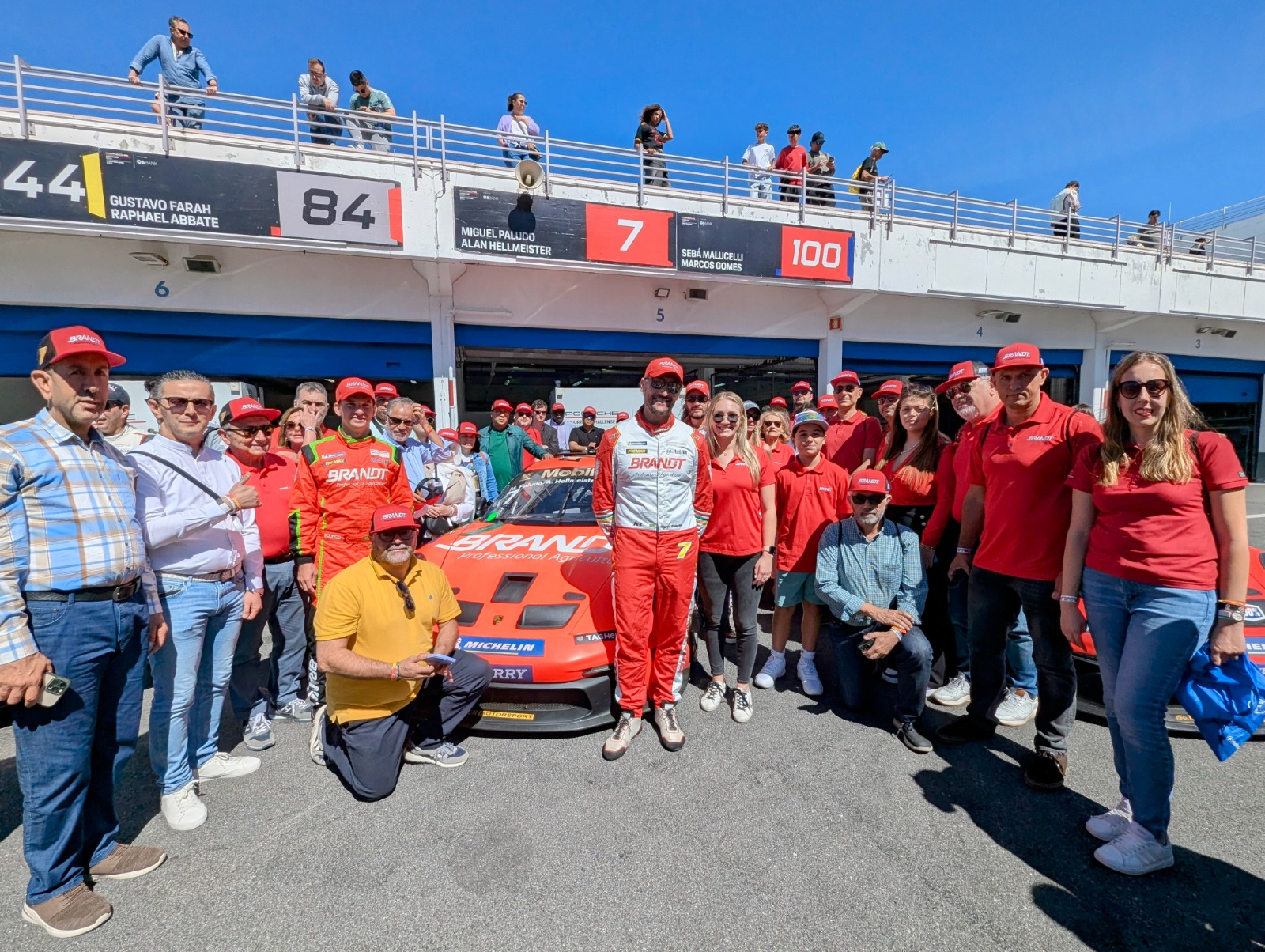 NOTA DE PRENSA: MIGUEL PALUDO Y ALAN HELLMEISTER, LOGRAN LA TERCERA POSICIÓN EN LA PRIMERA JORNADA DE LA CUARTA ETAPA DE LA PORSCHE CUP BRASIL DE ESTORIL 