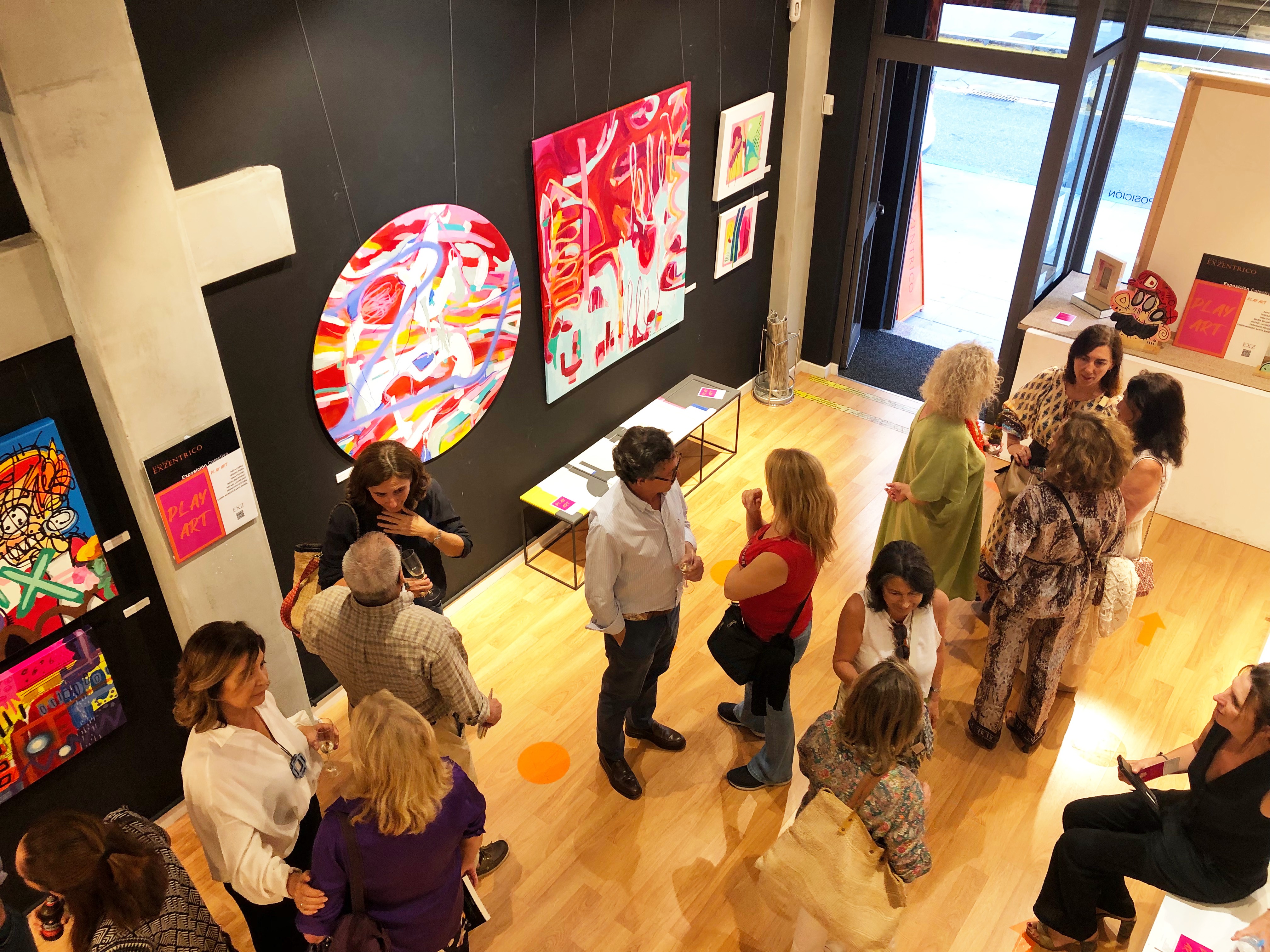 CULTURA/EXPOSICIÓN: Siete artistas llevan los colores del verano a la exposición colectiva “Play Art” de Espacio EXZéntrico