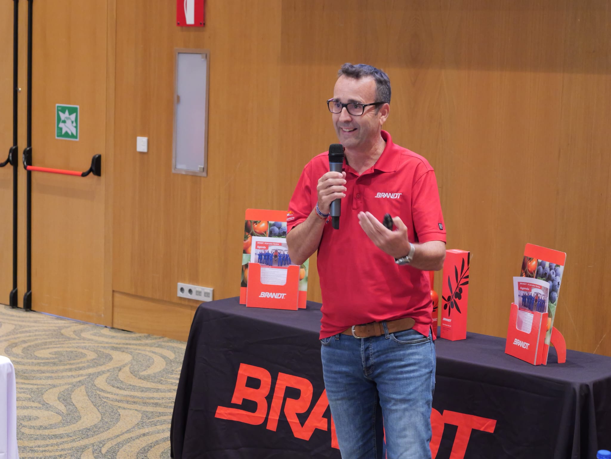 NOTA DE PRENSA: EL FUTURO DE LA AGRICULTURA Y LAS NUEVAS TECNOLOGÍAS, A DEBATE EN LAS III JORNADAS DE BRANDT CELEBRADAS EN MURCIA  NOTA DE PRENSA: EL FUTURO DE LA AGRICULTURA Y LAS NUEVAS TECNOLOGÍAS, A DEBATE EN LAS III JORNADAS DE BRANDT CELEBRADAS EN MURCIA