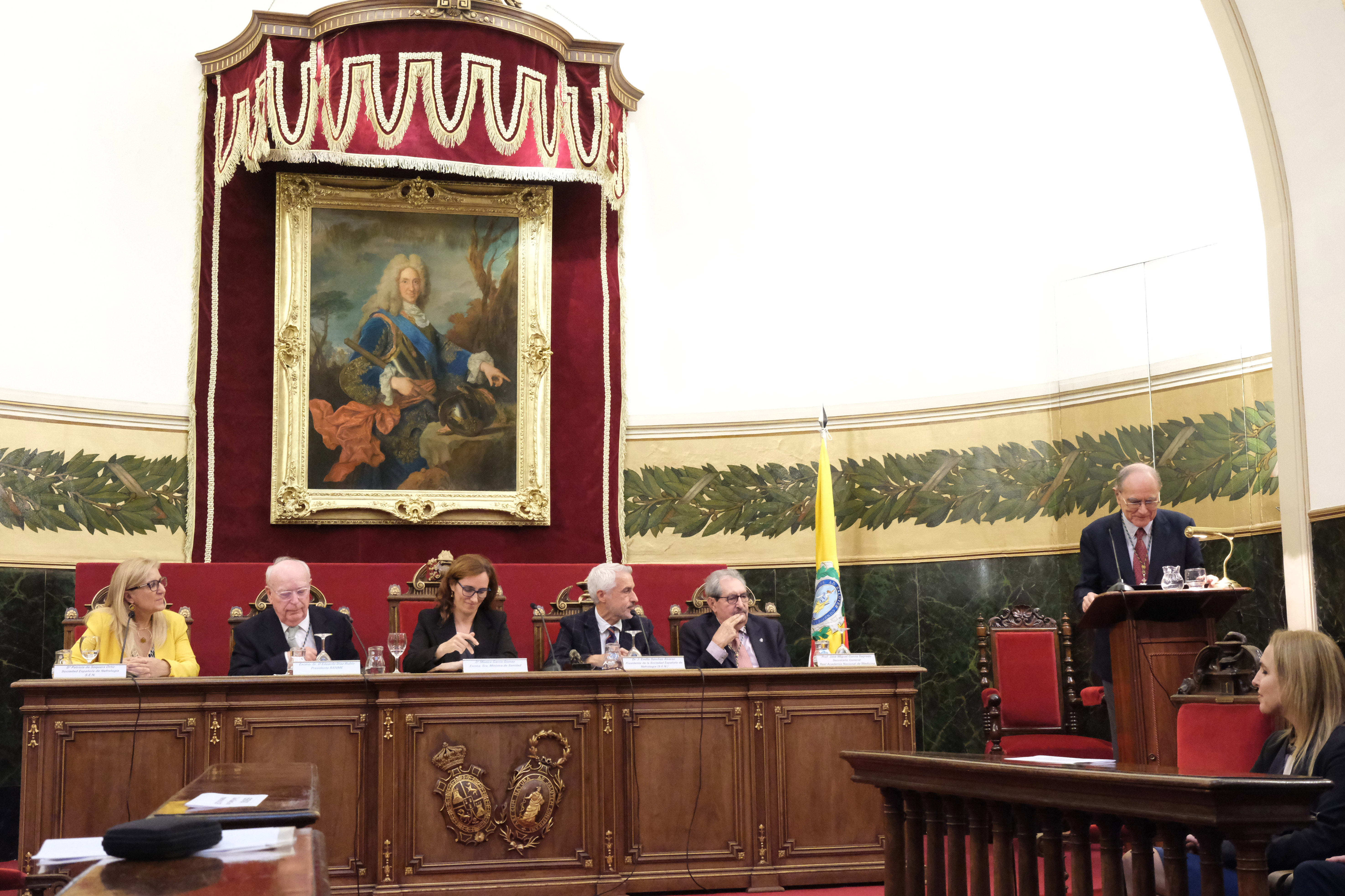 La ministra de Sanidad inaugura la exposición “La Diálisis, Esperanza de Vida”, que acerca el desarrollo histórico de la diálisis en España y la importancia de los tratamientos sustitutivos para salvar la vida de los pacientes con enfermedad renal La ministra de Sanidad inaugura la exposición “La Diálisis, Esperanza de Vida”, que acerca el desarrollo histórico de la diálisis en España y la importancia de los tratamientos sustitutivos para salvar la vida de los pacientes con enfermedad renal