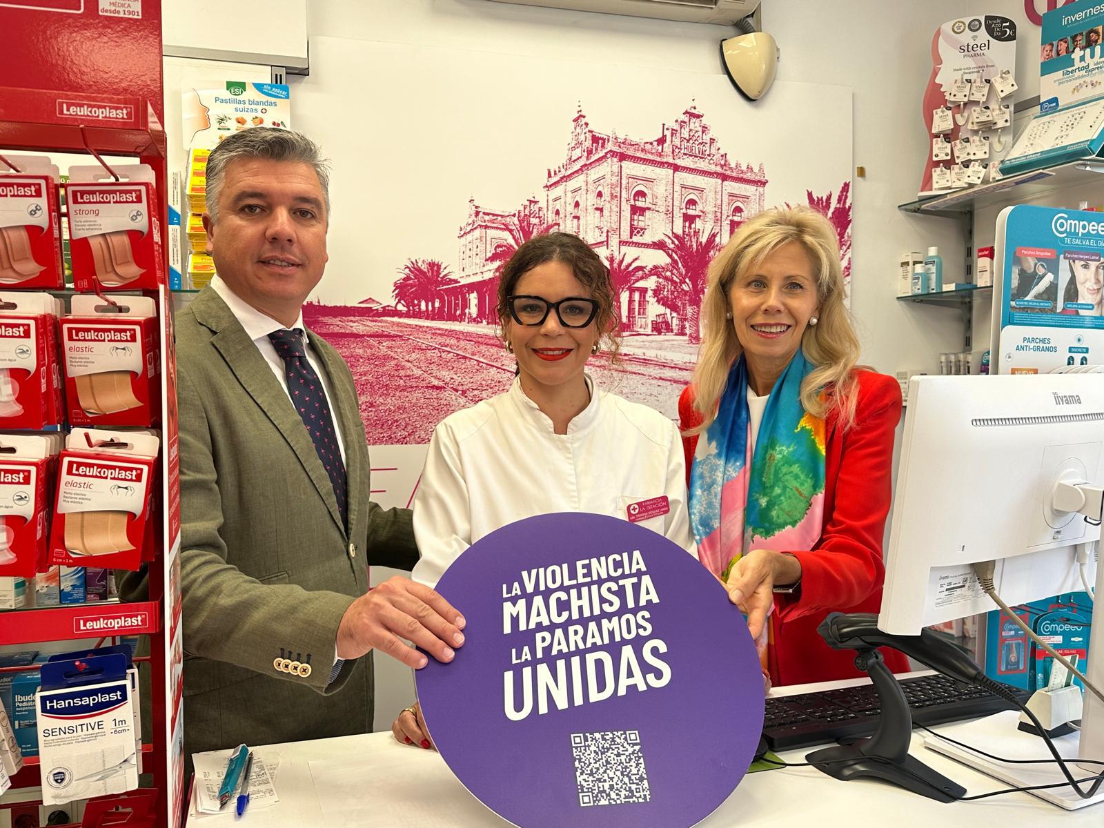 La Subdelegación del Gobierno y el Colegio de Farmacéuticos firman un acuerdo para que las 251 farmacias de Huelva ejerzan como Puntos violeta frente a la violencia de género