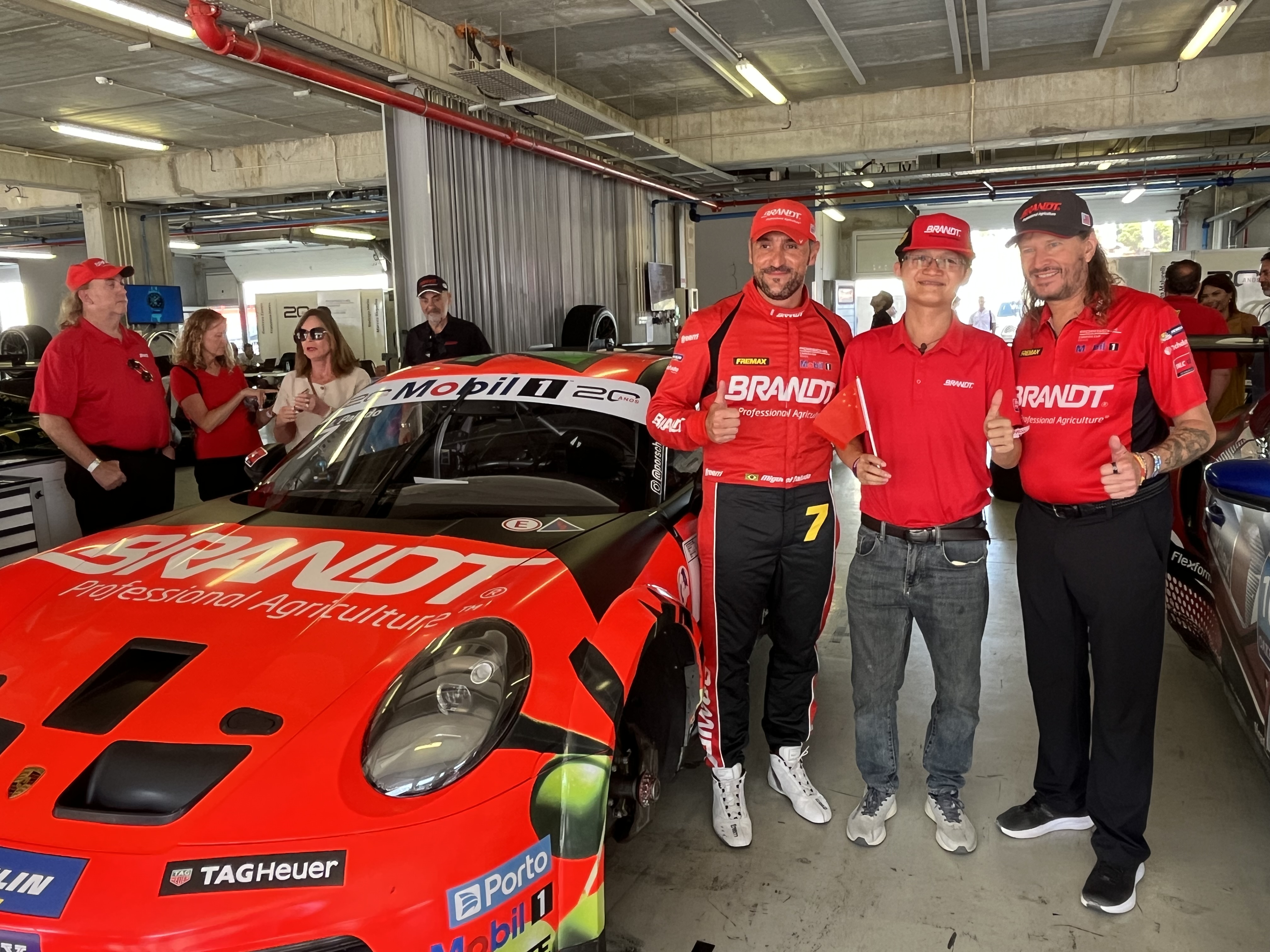 NOTA DE PRENSA: MIGUEL PALUDO SUBE AL PODIO EN PORTIMÃO EN LA PORSCHE CARRERA CUP BRASIL Y SE MANTIENE LÍDER