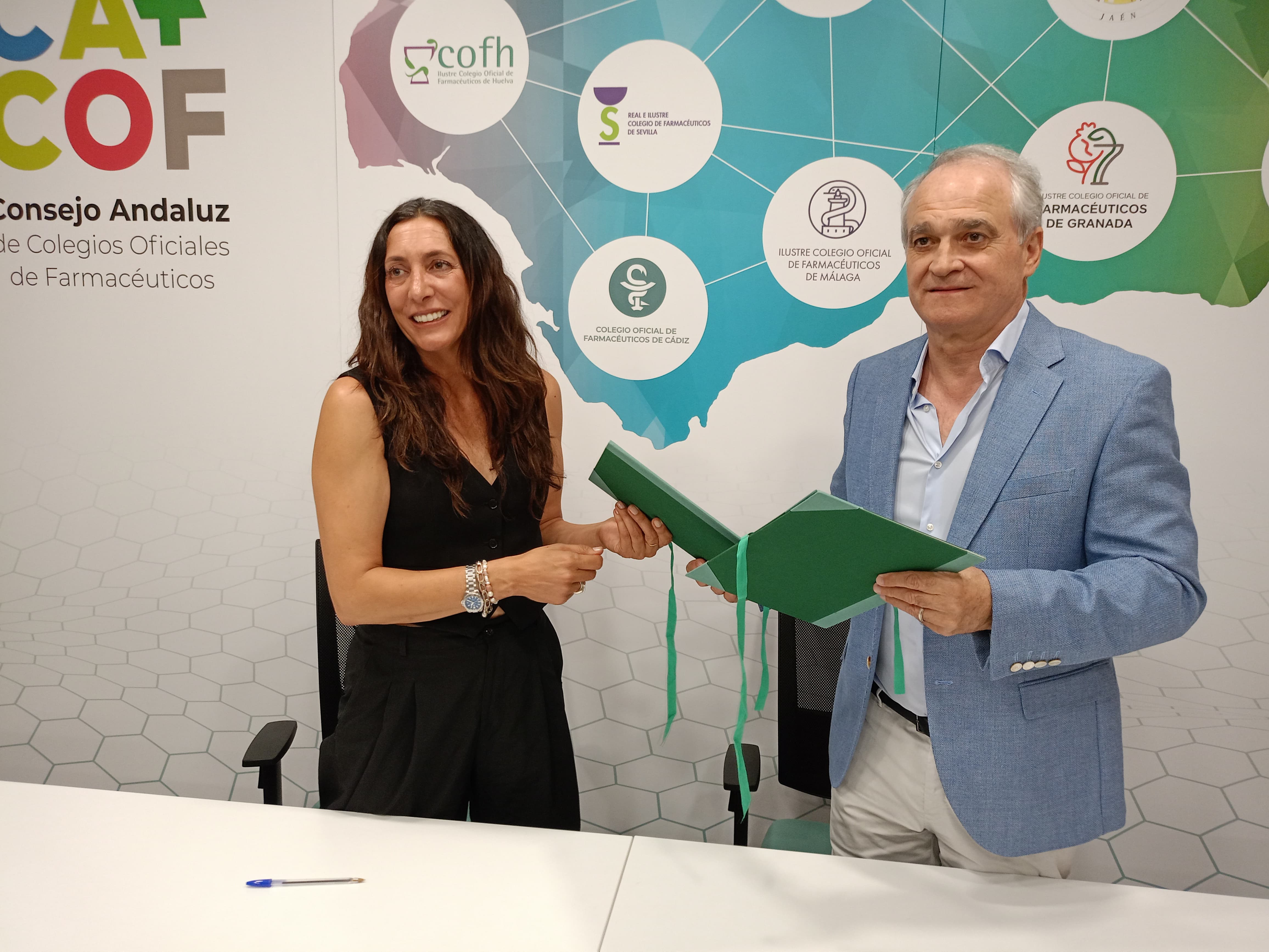 Nota de prensa - El Consejo Andaluz de Colegios de Farmacéuticos, primera organización profesional colegial y sanitaria de Andalucía que se suma al Pacto por la Conciliación y la Corresponsabilidad