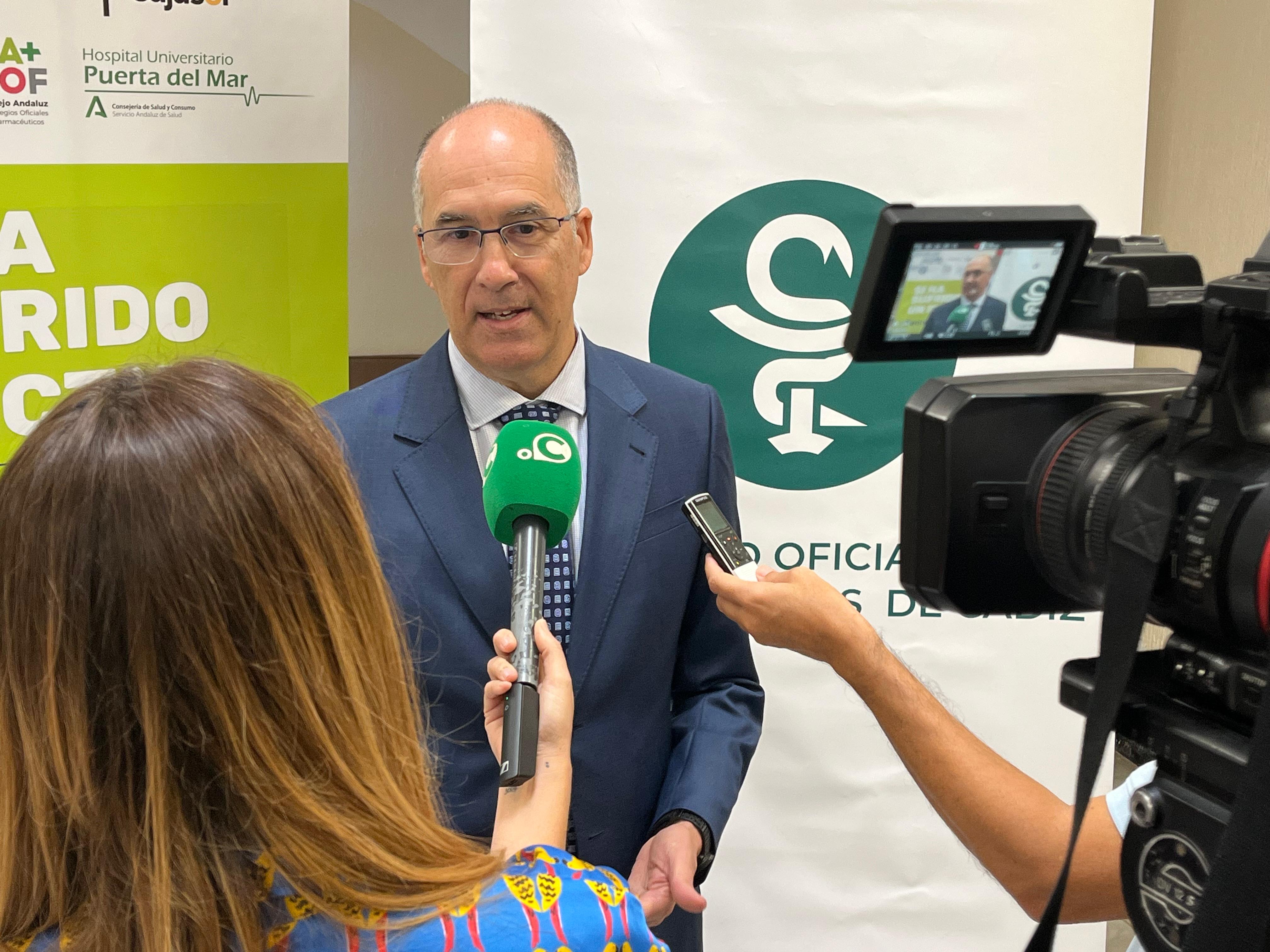 Los farmacéuticos gaditanos celebran unas jornadas de puertas abiertas para mostrar a la población sus servicios profesionales para el cuidado de la salud y la prevención de enfermedades