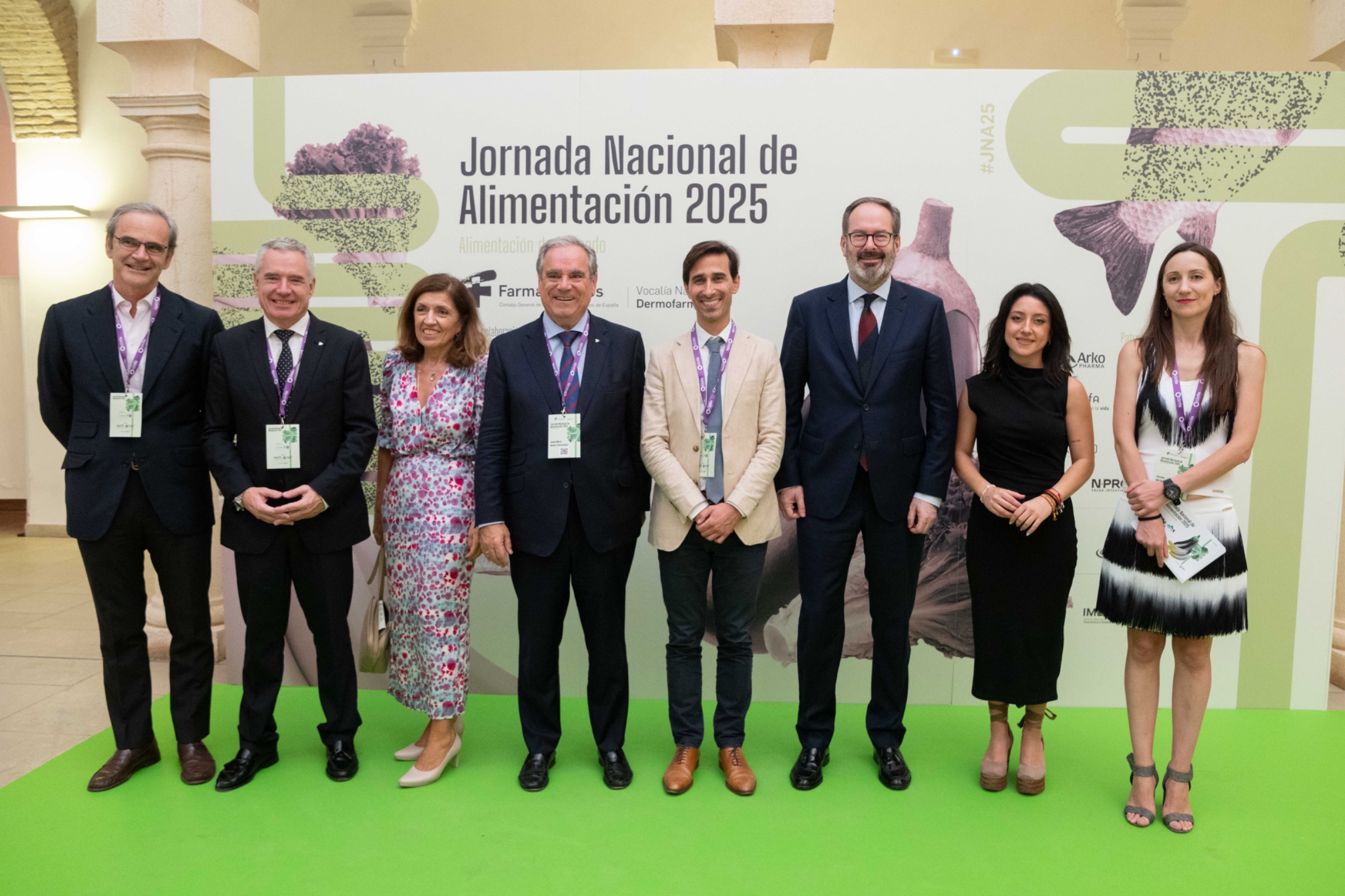 Nota de prensa (CON FOTOS ADJUNTAS) - Más de 300 farmacéuticos refuerzan su papel como referentes en el consejo nutricional en la VI Jornada Nacional de Alimentación