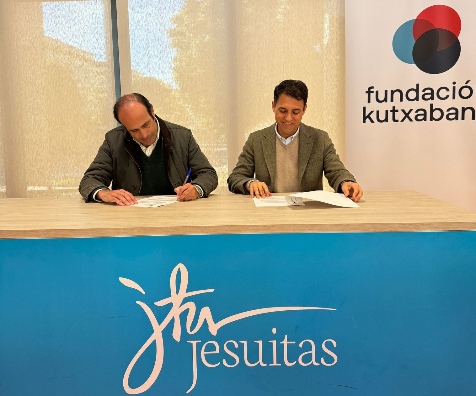 NOTA DE PRENSA: FUNDACIÓN KUTXABANK Y SAFA SE ALÍAN PARA EDUCAR EN LOS DESAFÍOS DIGITALES A 1.600 ESTUDIANTES ANDALUCES