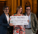 El Hospital Universitario Virgen del Rocío de Sevilla transformará su sala de espera de oncología en un espacio más humanizado y confortable gracias a una ayuda de la Sociedad Andaluza de Oncología Médica