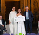El Hospital de la Línea de la Concepción transformará su sala de espera de oncología en un espacio más humanizado y confortable gracias a una ayuda de la Sociedad Andaluza de Oncología Médica