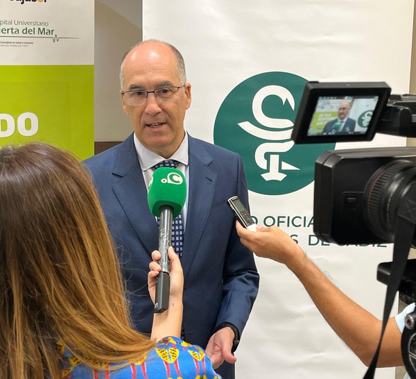 Los farmacéuticos gaditanos celebran unas jornadas de puertas abiertas para mostrar a la población sus servicios profesionales para el cuidado de la salud y la prevención de enfermedades